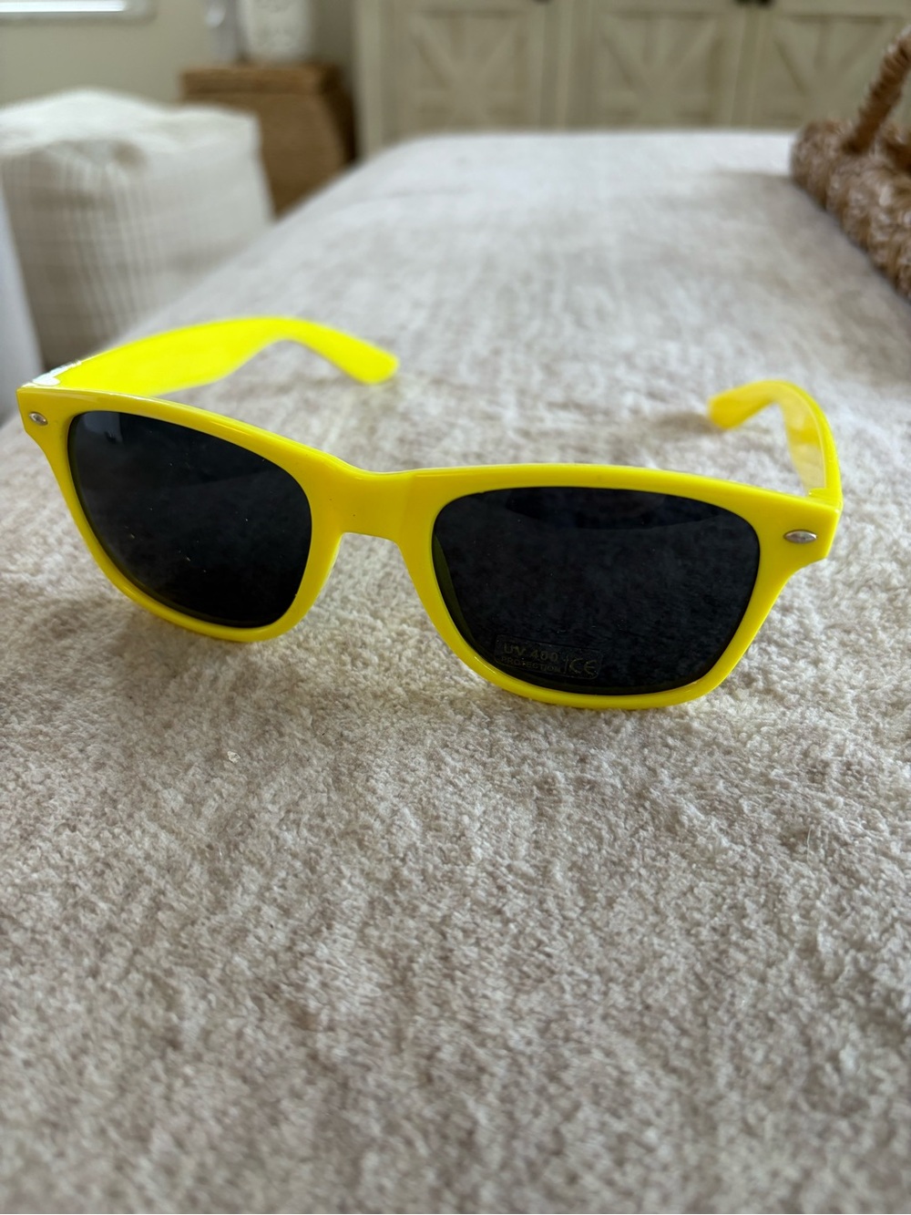 Bright Yellow Wayfarer-Style Sunglasses New